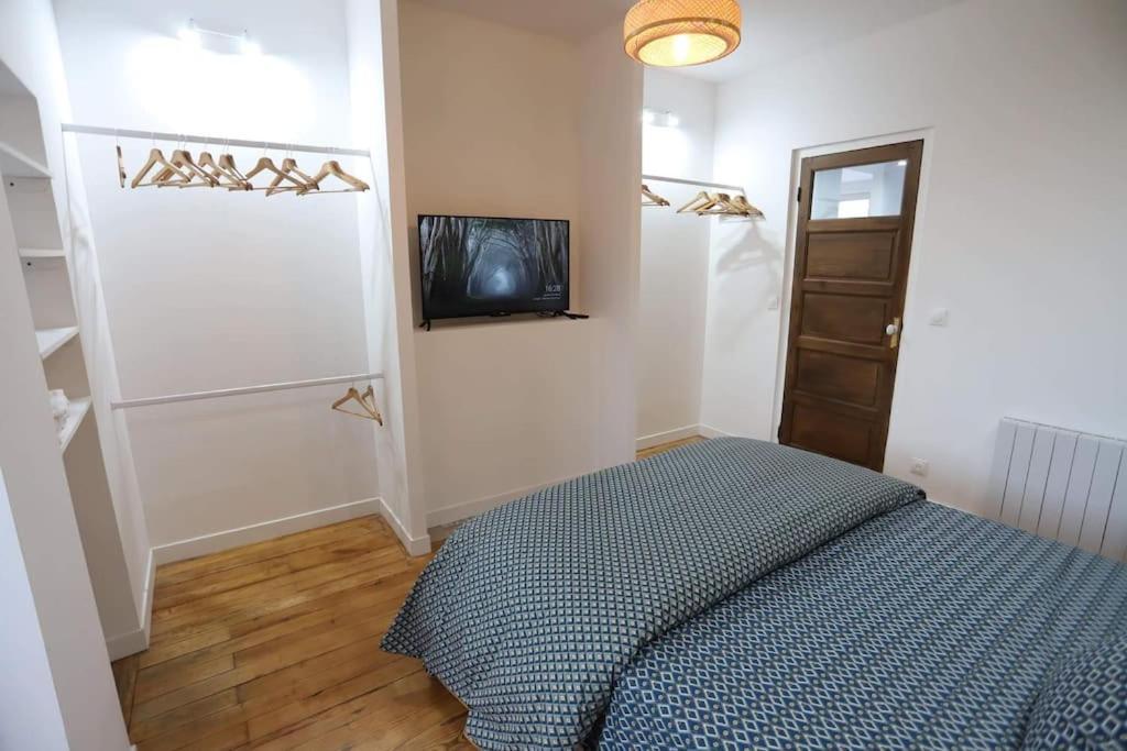Le Vintage 100 Metres De La Gare Parking Gratuit Apartment Douai